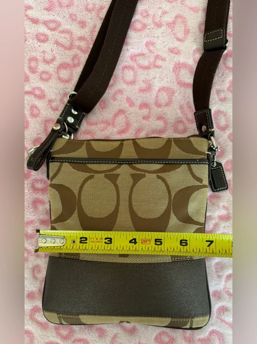 Coach Brown and Beige Signature Messenger Crossbody Purse Women’s